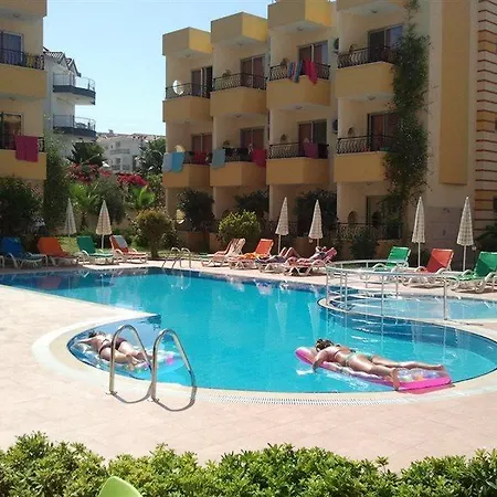 Otel Summer Rose Side