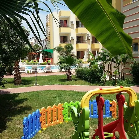 Otel Summer Rose Side