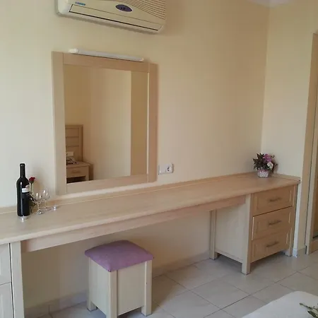 Summer Rose Otel 3*