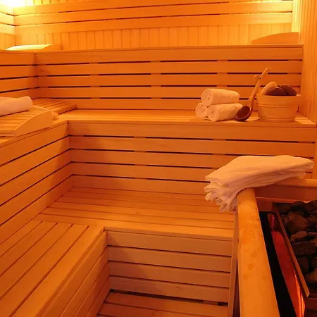 Summer Rose Otel Side